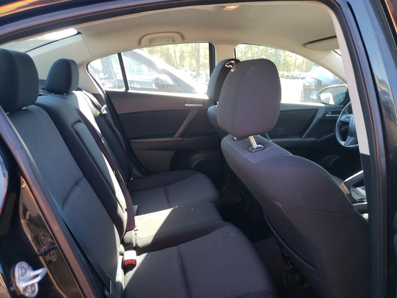 2010 MAZDA 3