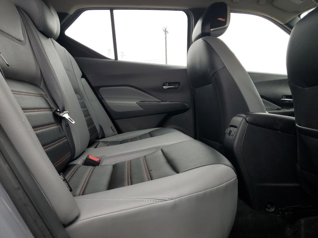 2023 NISSAN KICKS