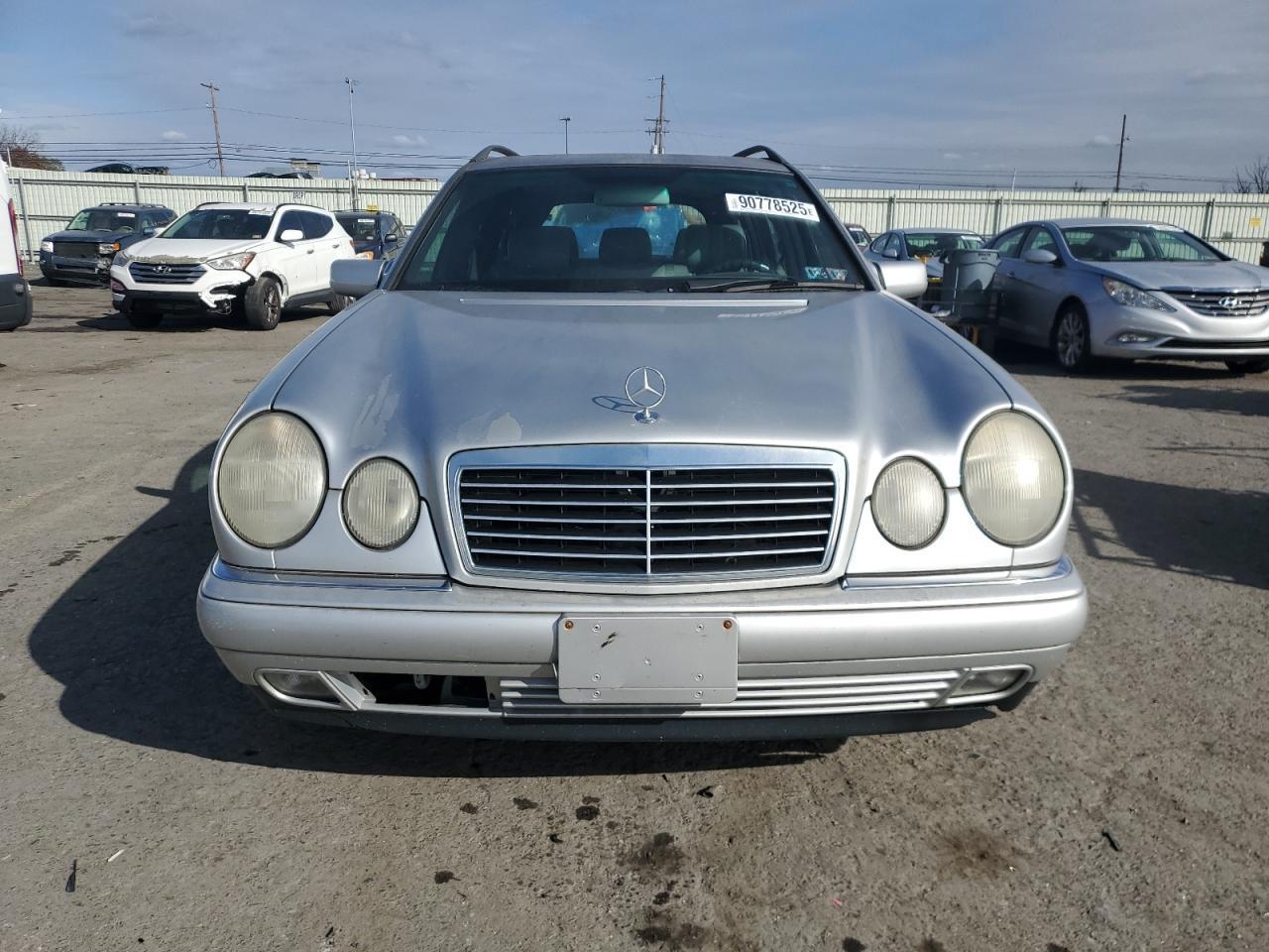 1998 MERCEDES-BENZ E 320