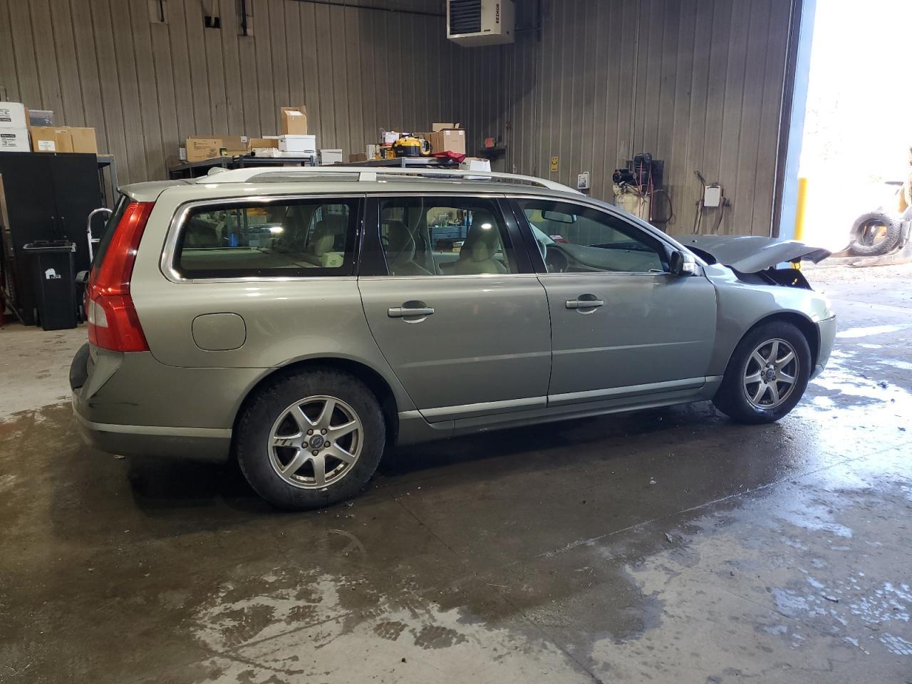 2008 VOLVO V70