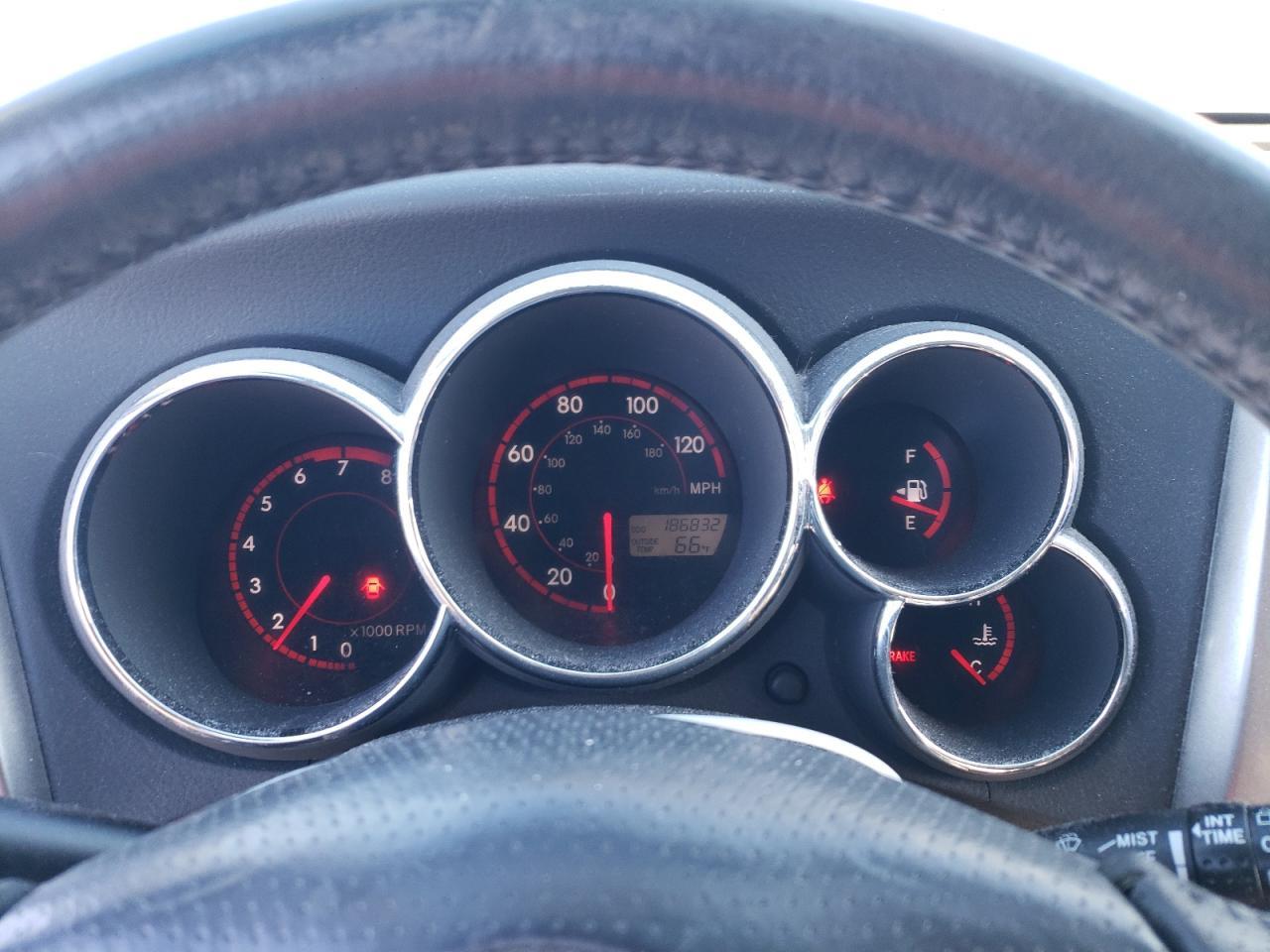 2004 TOYOTA COROLLA