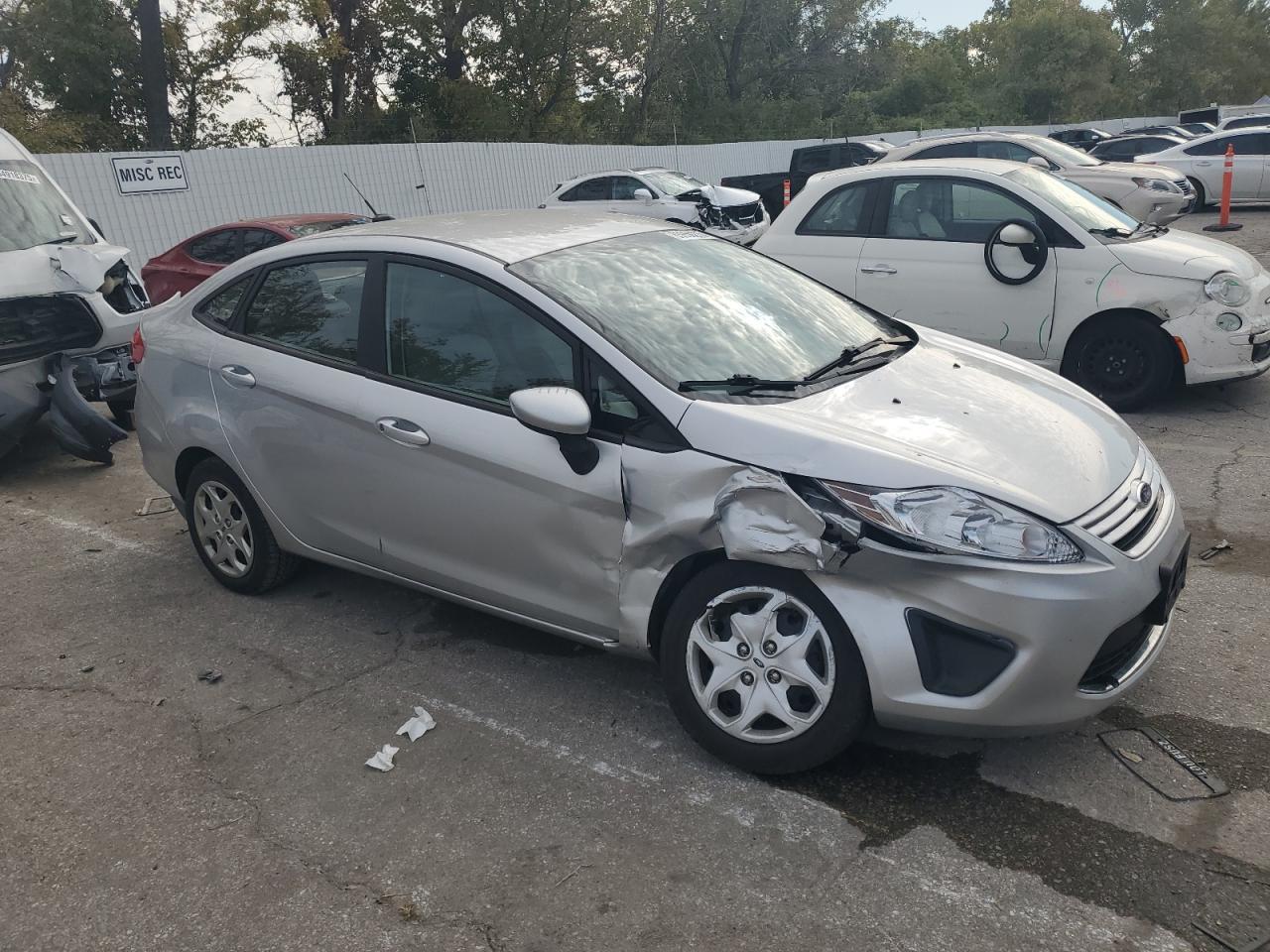 2011 FORD Fiesta