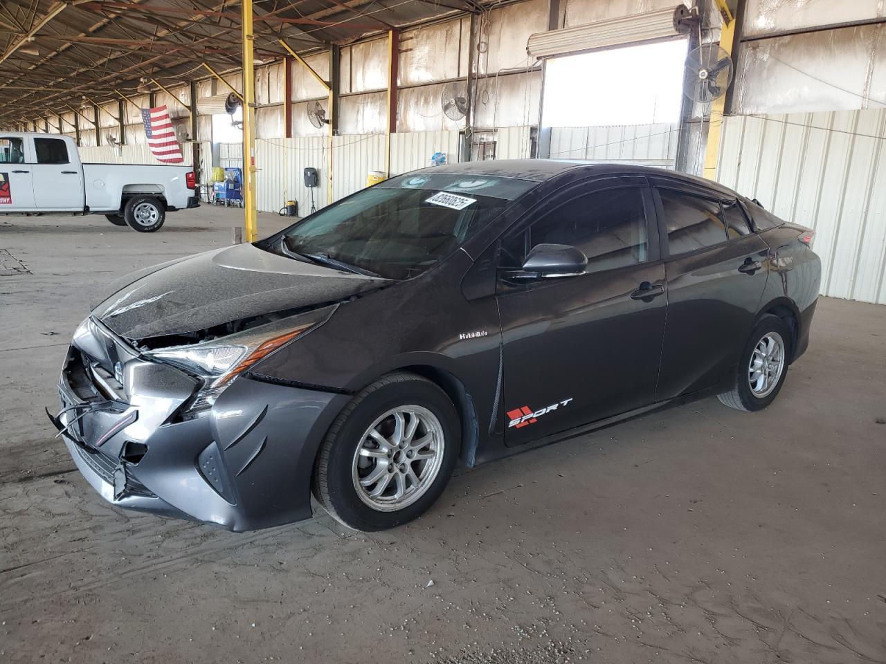 2016 TOYOTA PRIUS