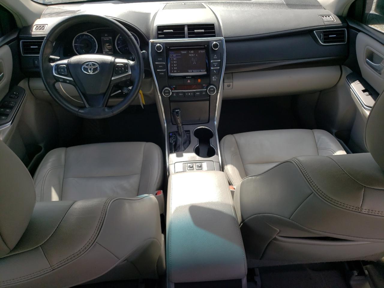 2016 TOYOTA CAMRY