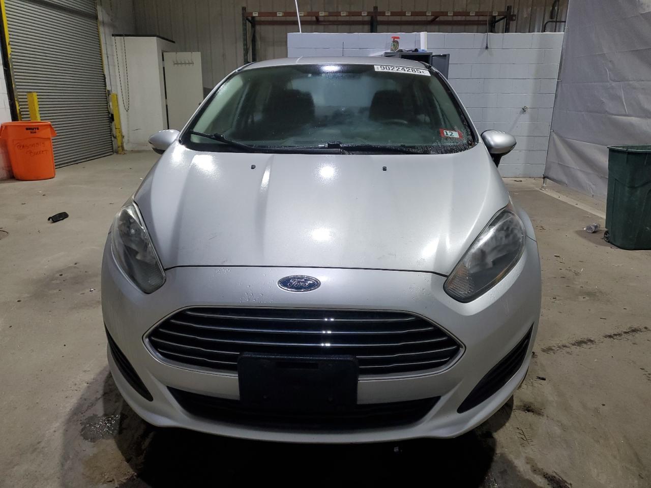 2014 FORD Fiesta