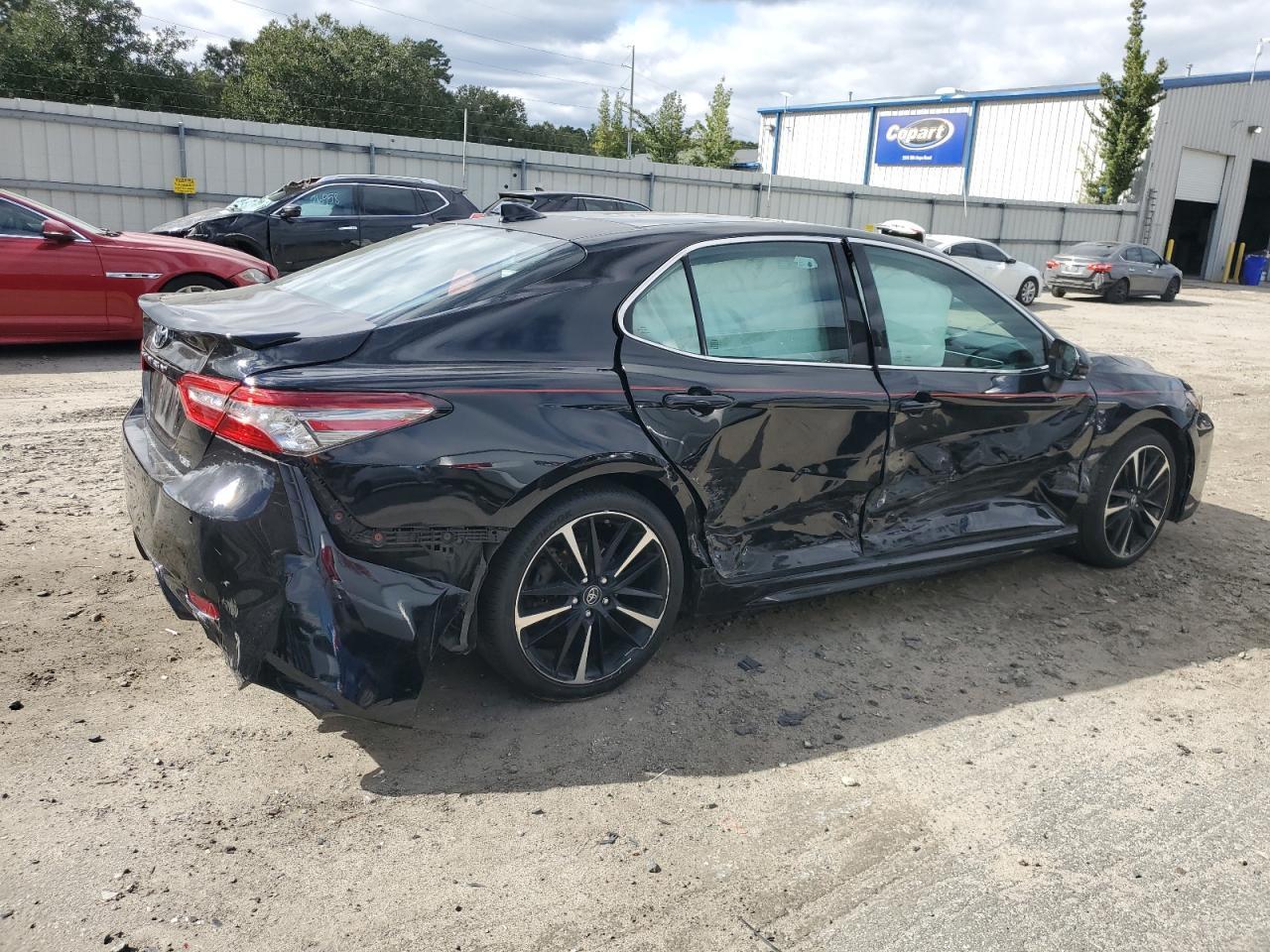 2018 TOYOTA CAMRY