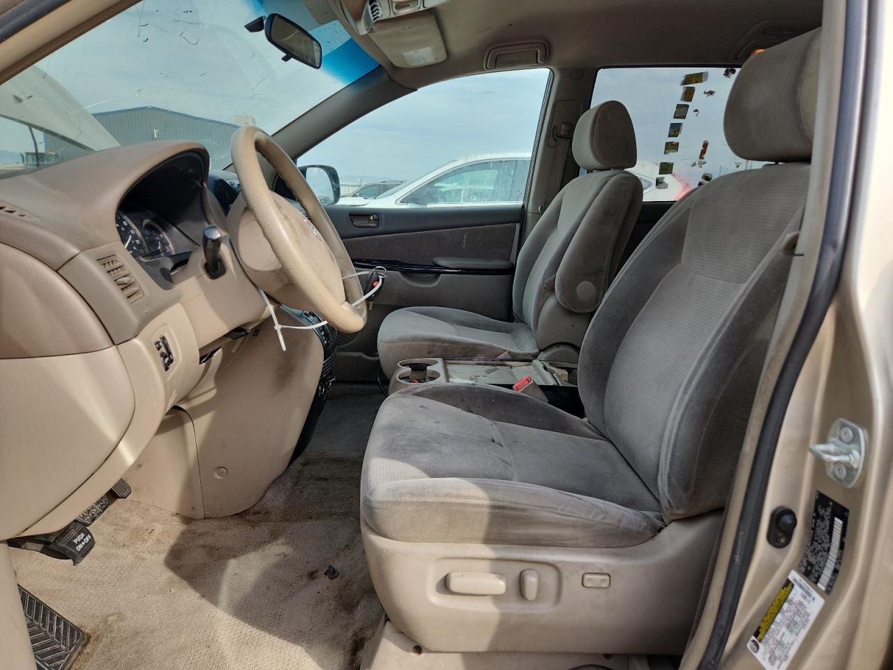 2005 TOYOTA SIENNA