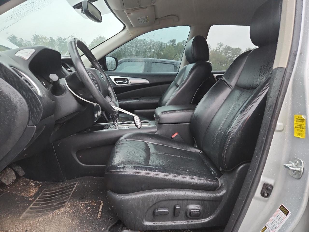 2017 NISSAN PATHFINDER