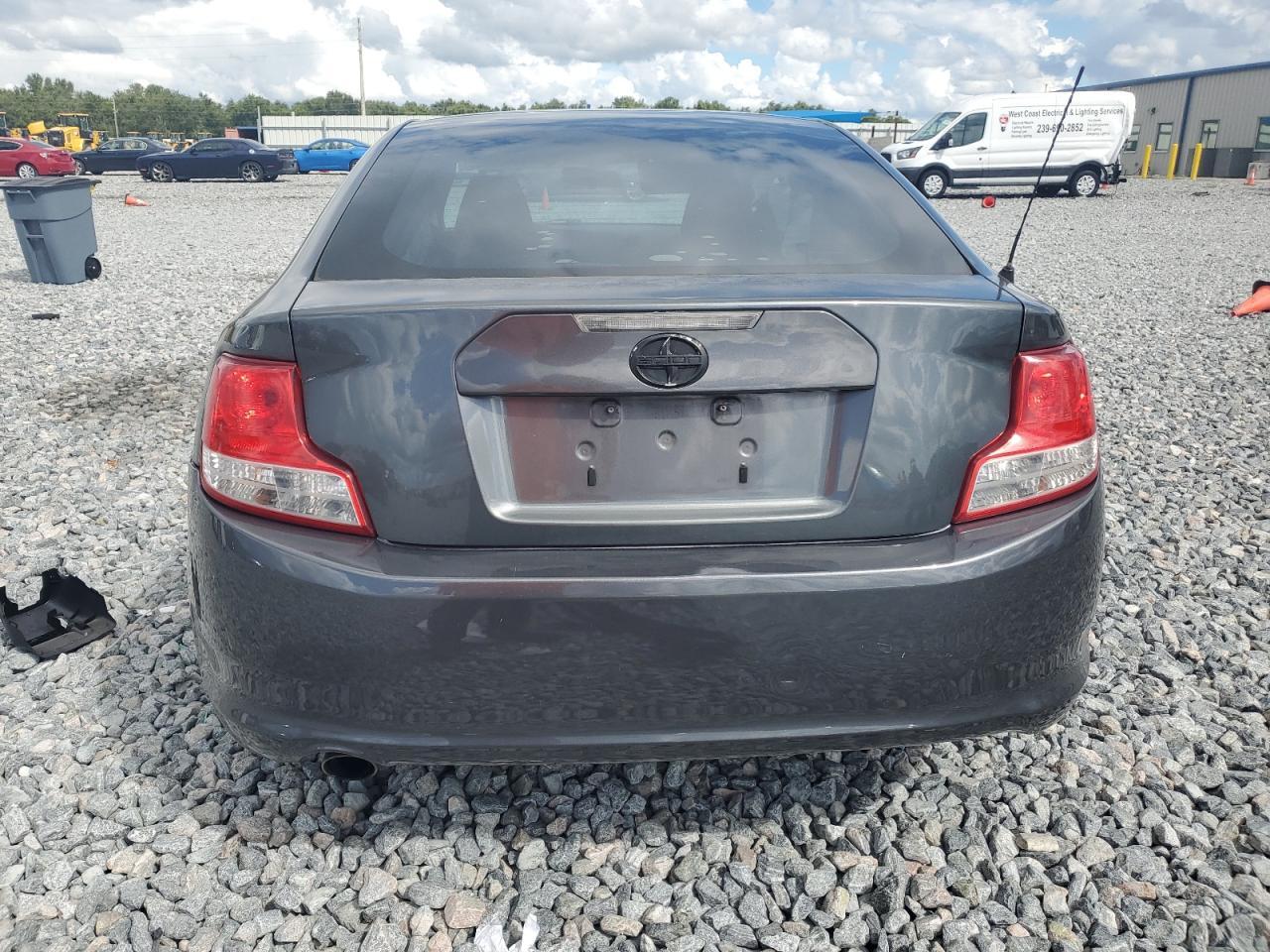 2011 TOYOTA SCION
