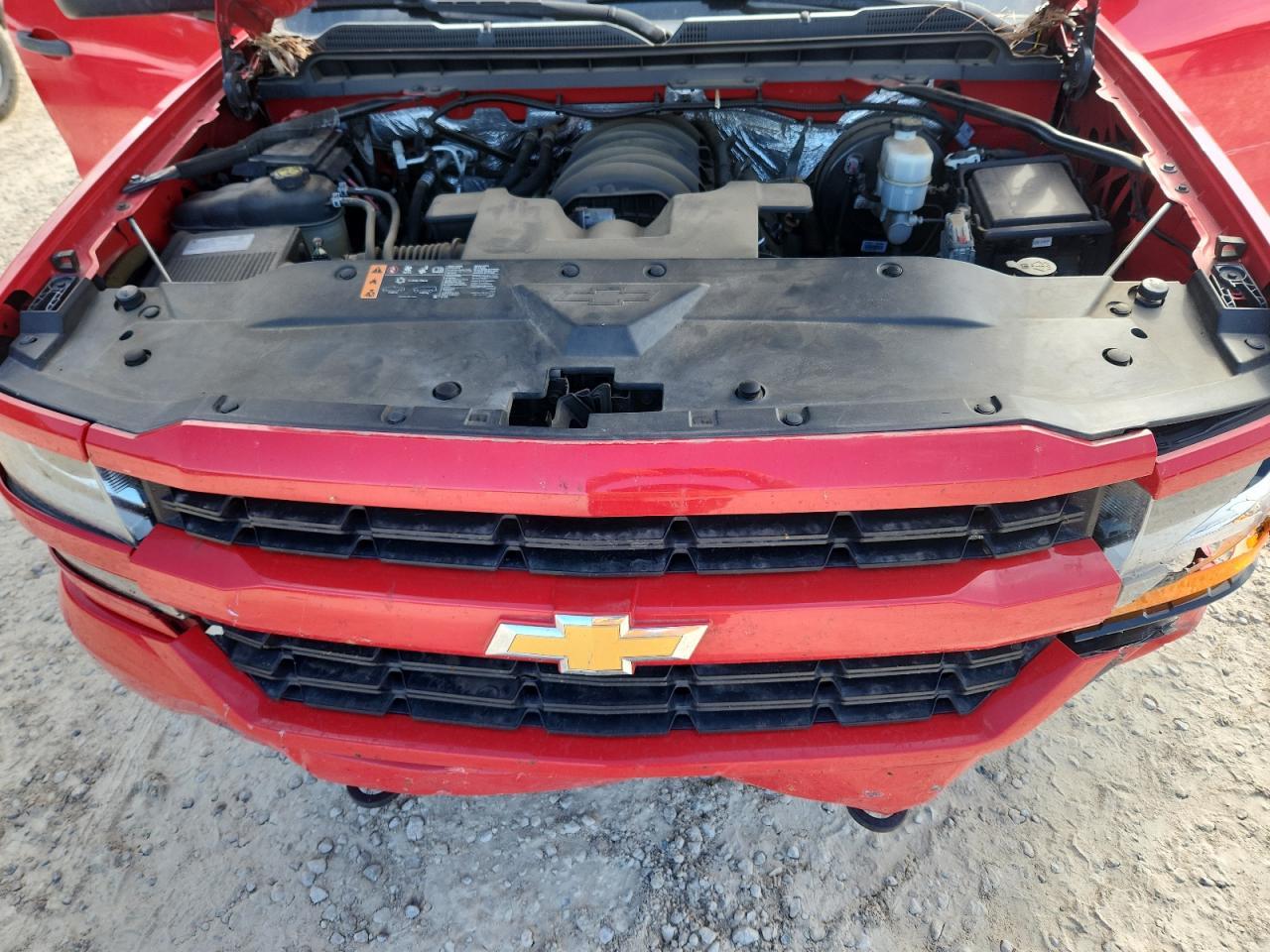 2018 CHEVROLET Silverado