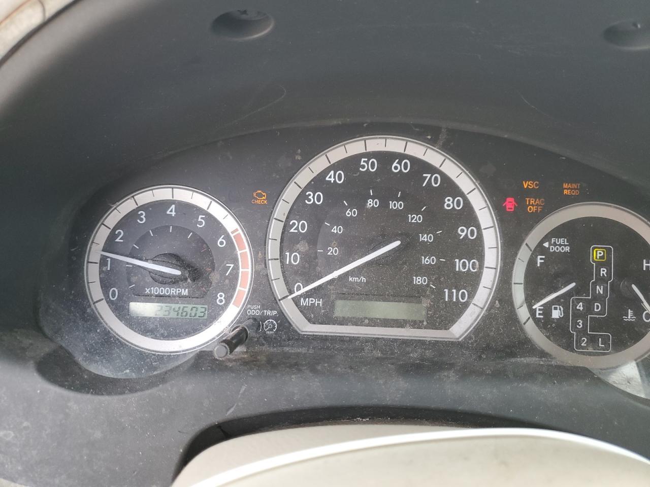2004 TOYOTA SIENNA