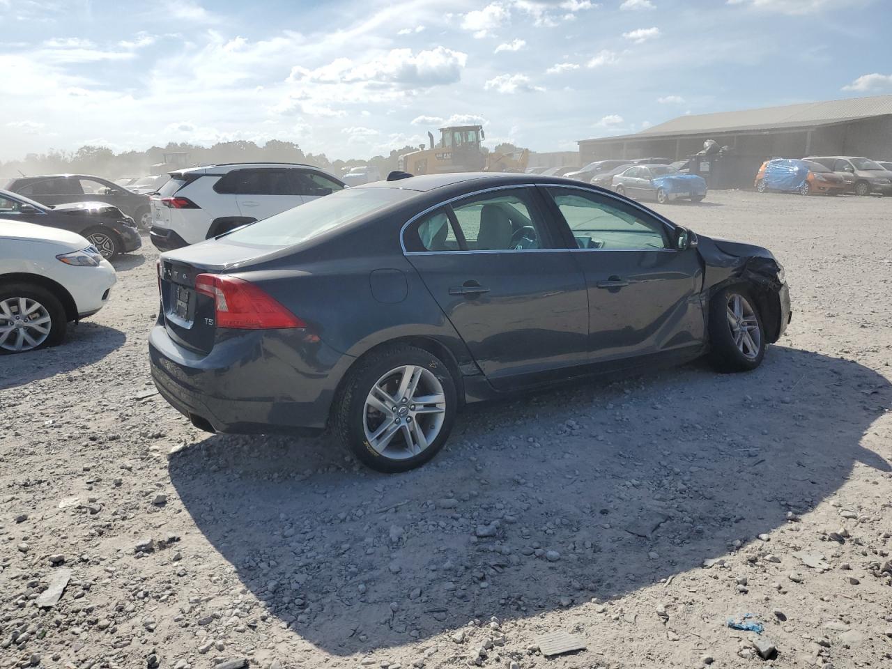 2014 VOLVO S60