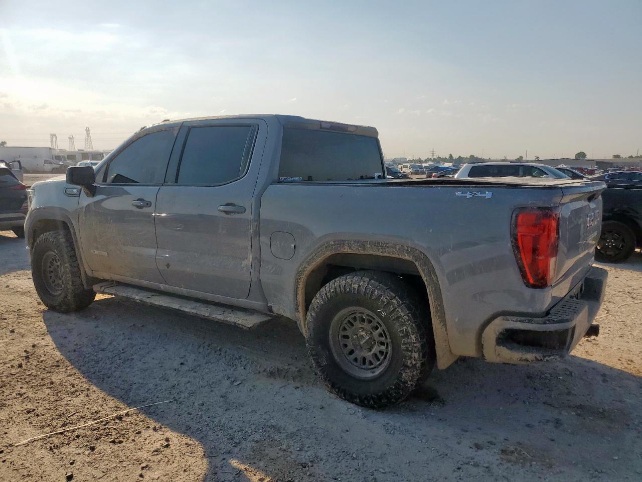 2024 GMC Sierra