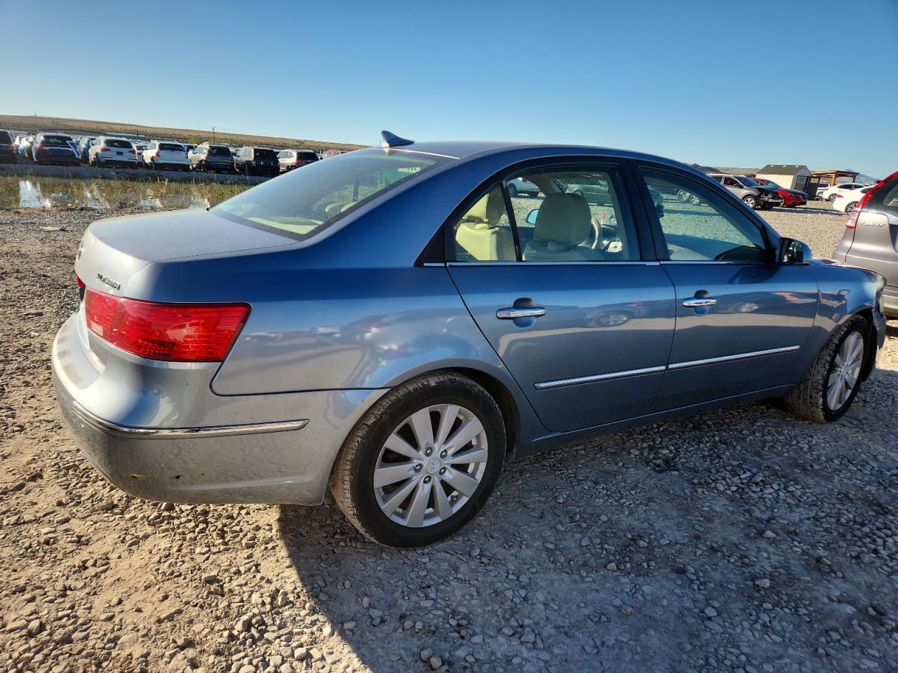 2010 HYUNDAI SONATA
