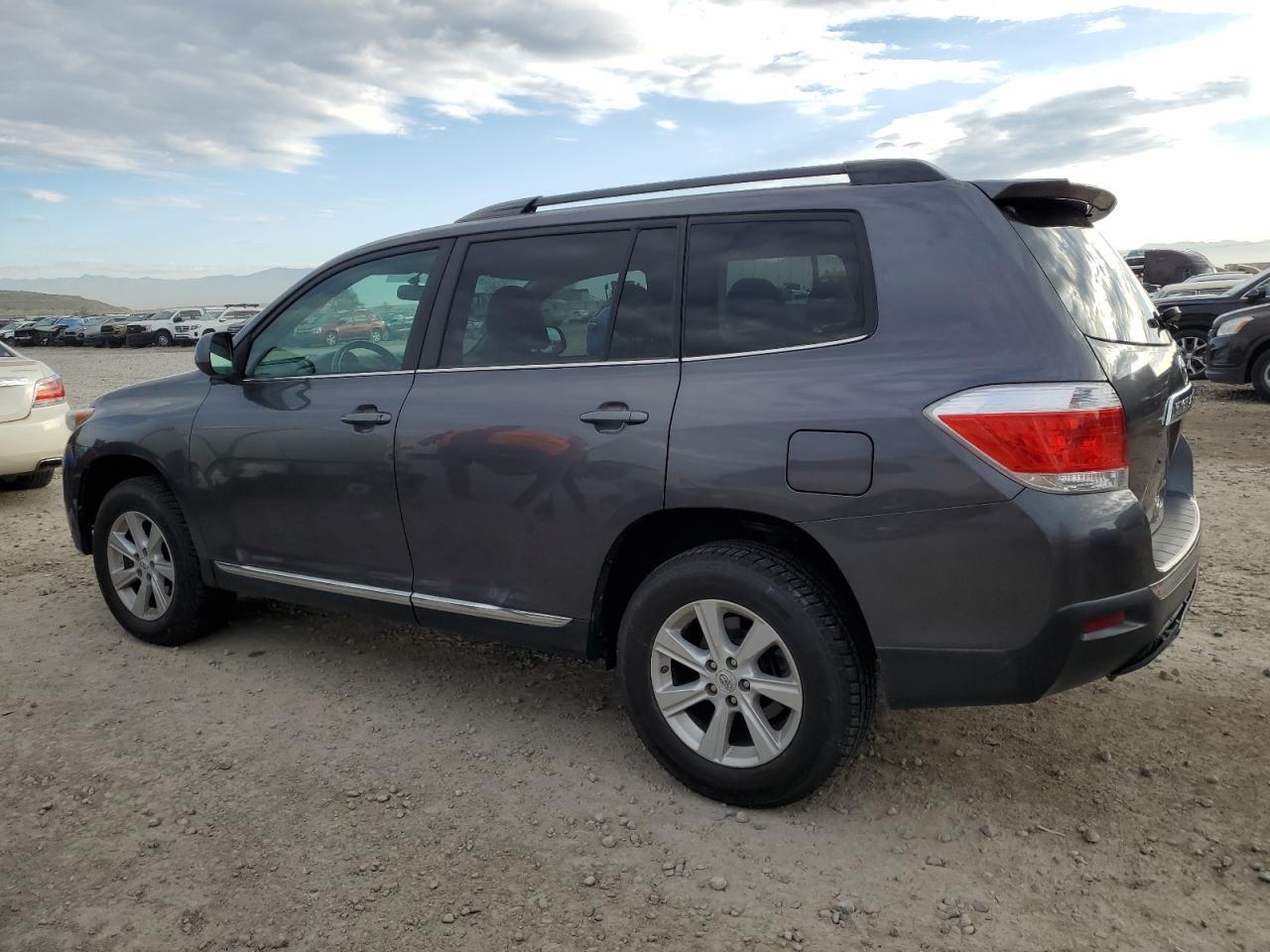 2011 TOYOTA HIGHLANDER