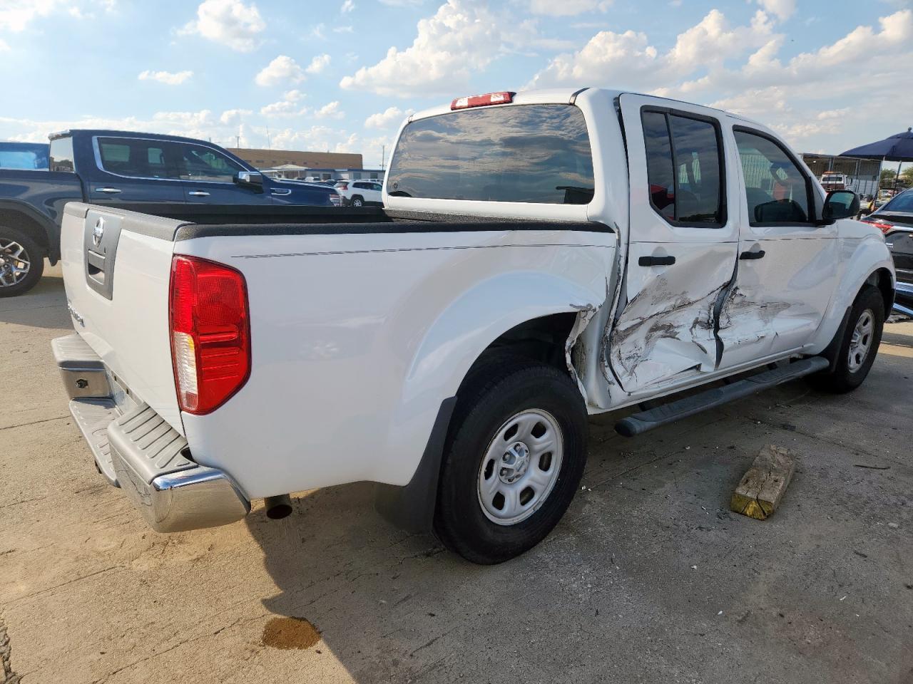 2012 NISSAN Frontier