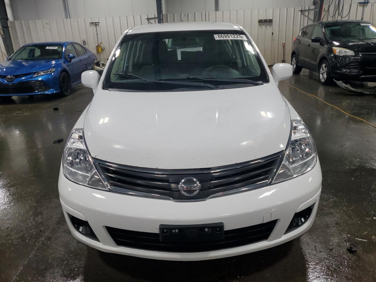 2011 NISSAN VERSA