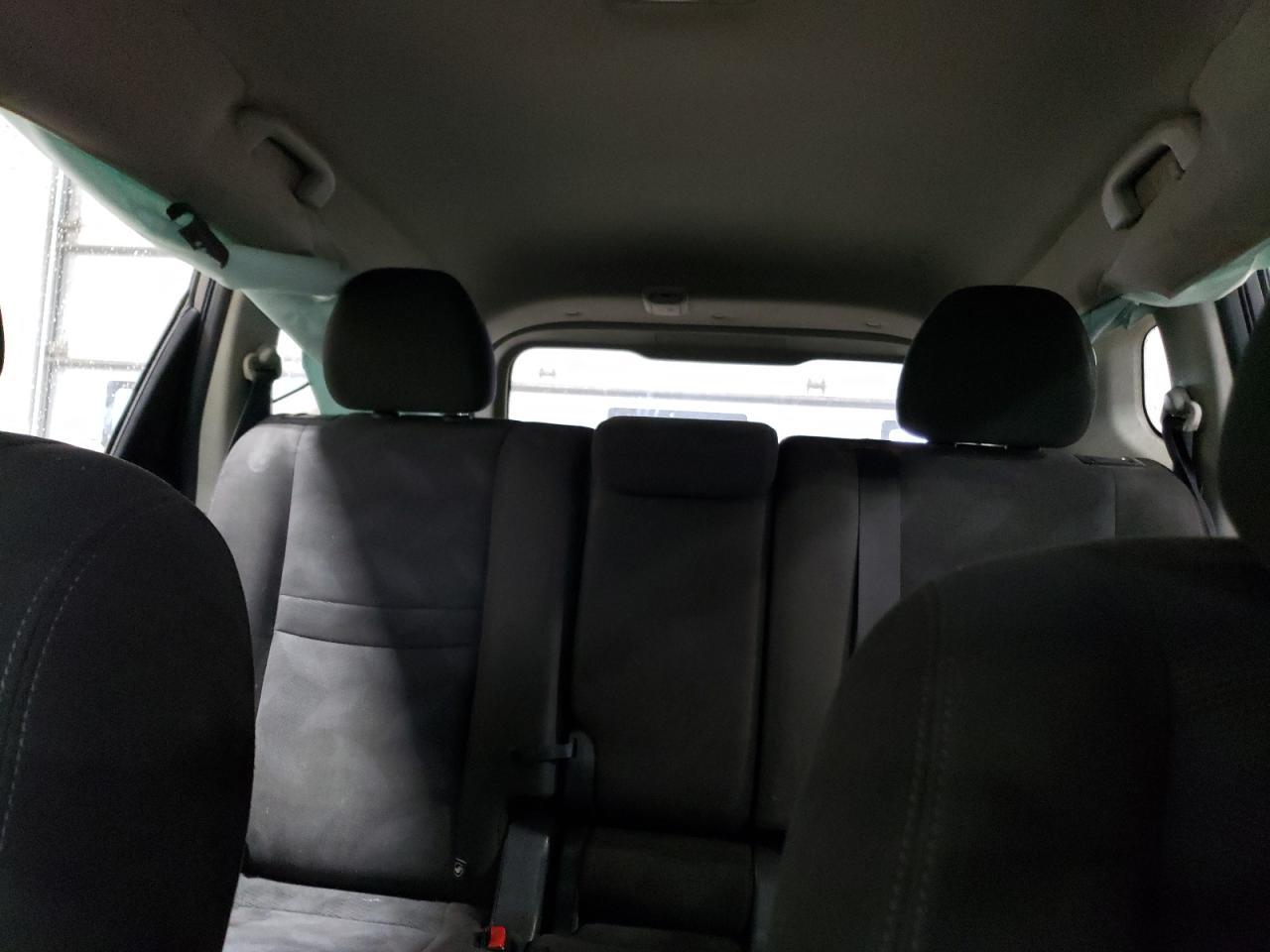 2015 NISSAN ROGUE
