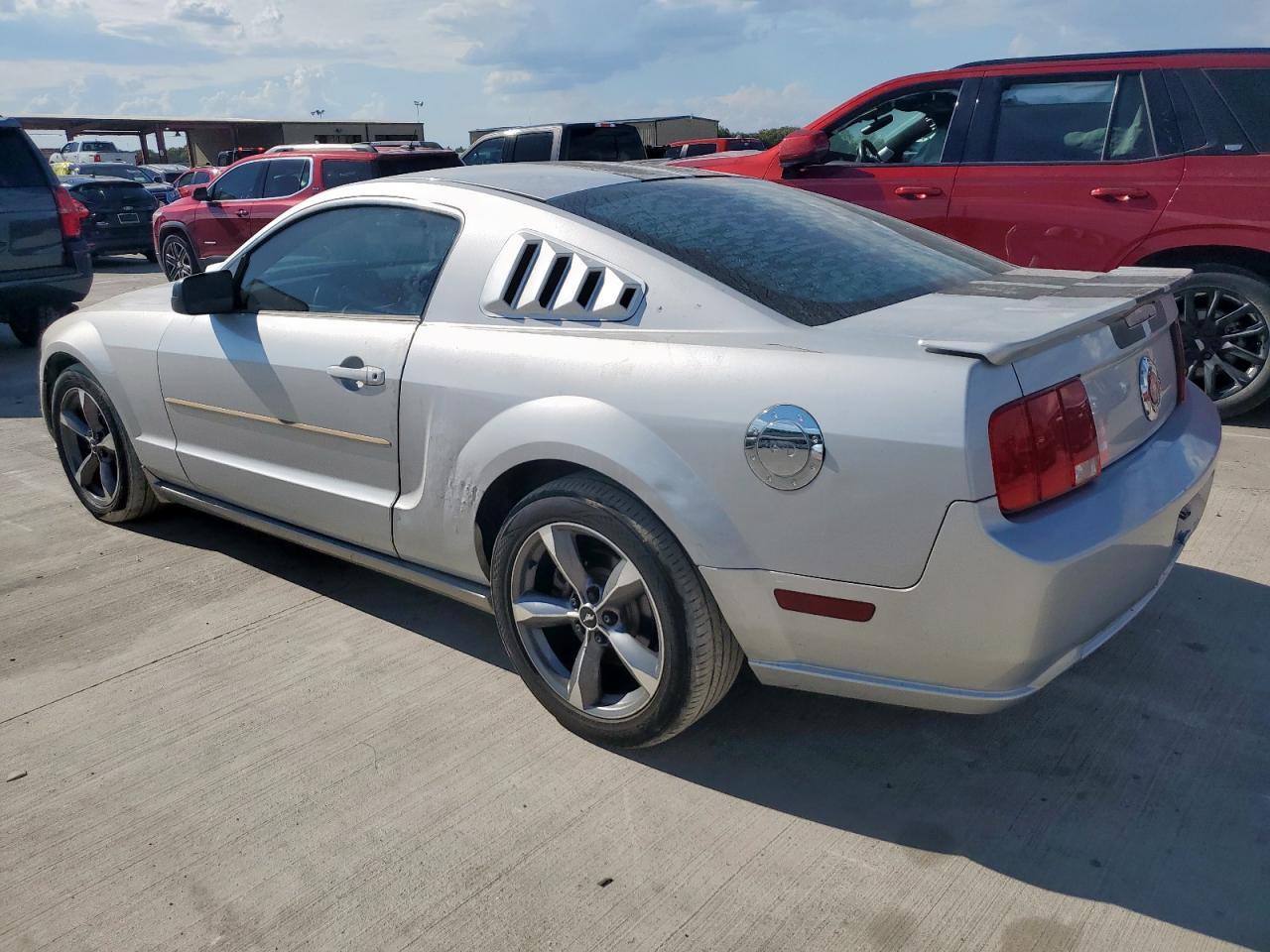 2008 FORD MUSTANG