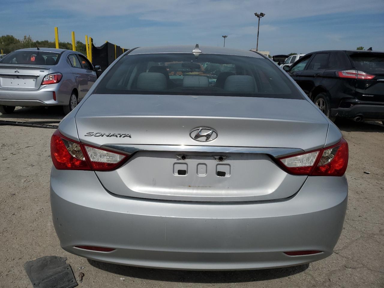 2011 HYUNDAI SONATA