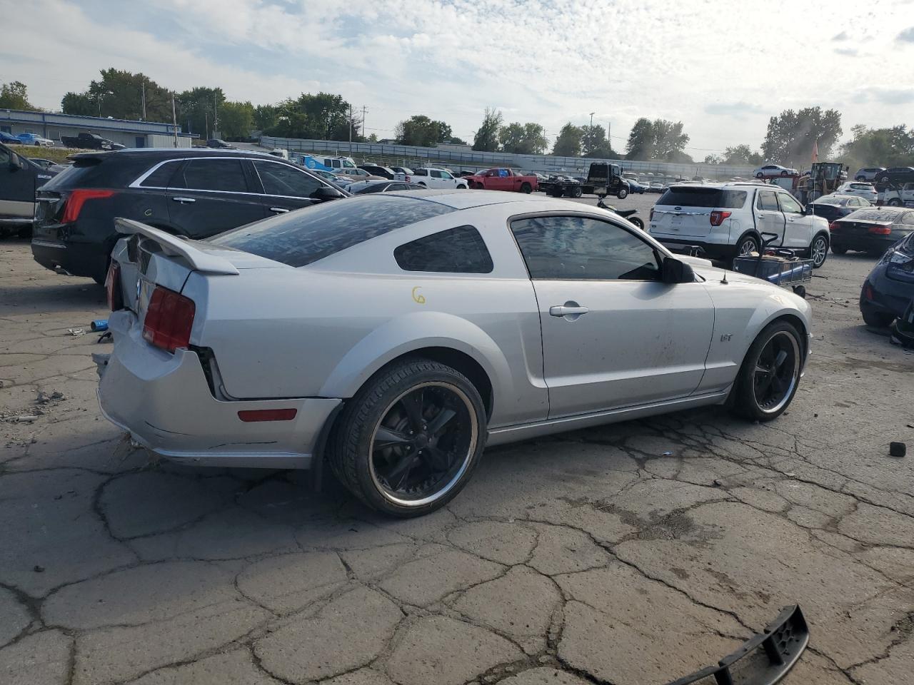 2008 FORD MUSTANG