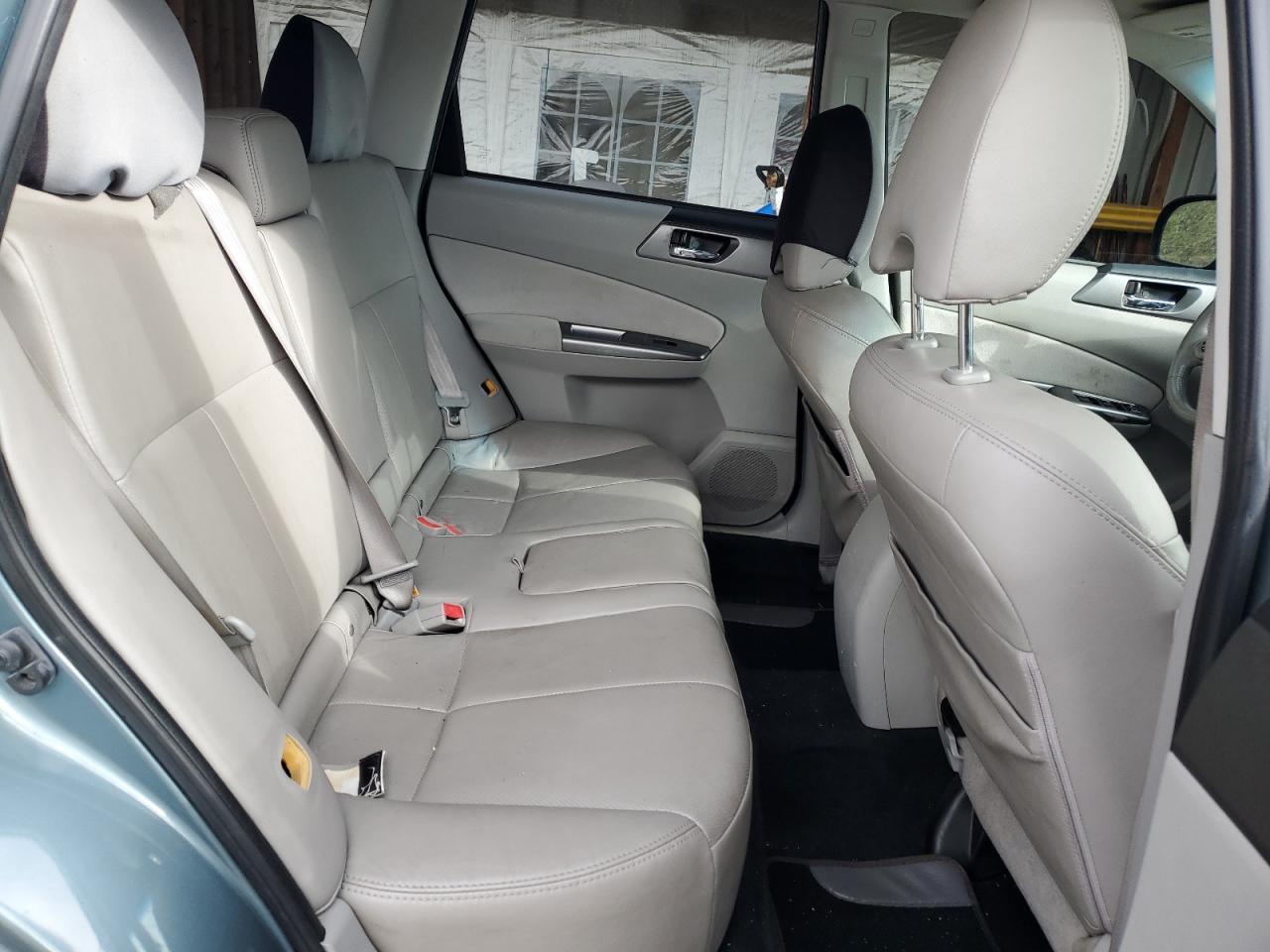 2011 SUBARU FORESTER