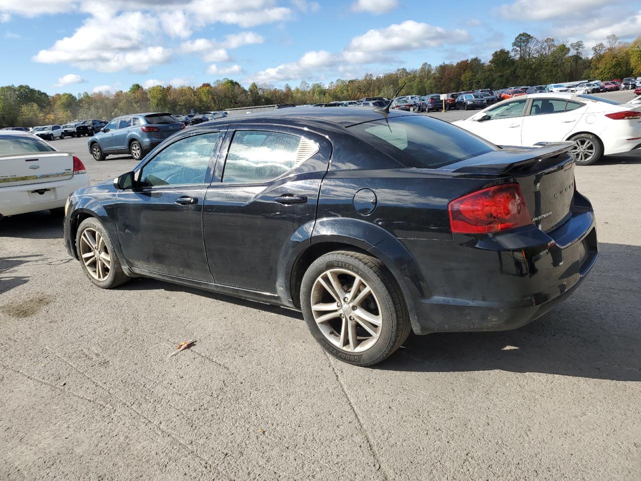 2014 DODGE Avenger