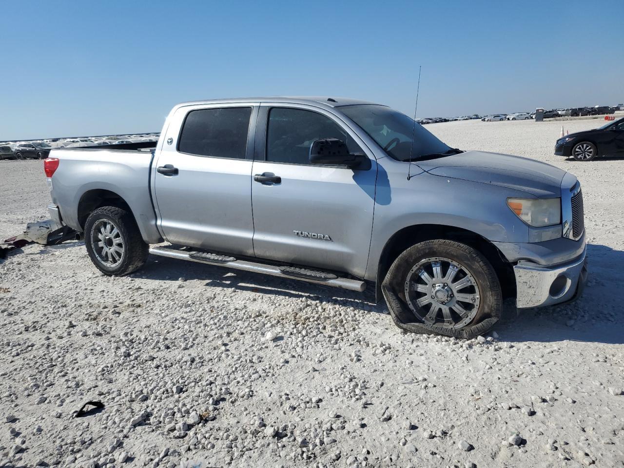 2012 TOYOTA TUNDRA