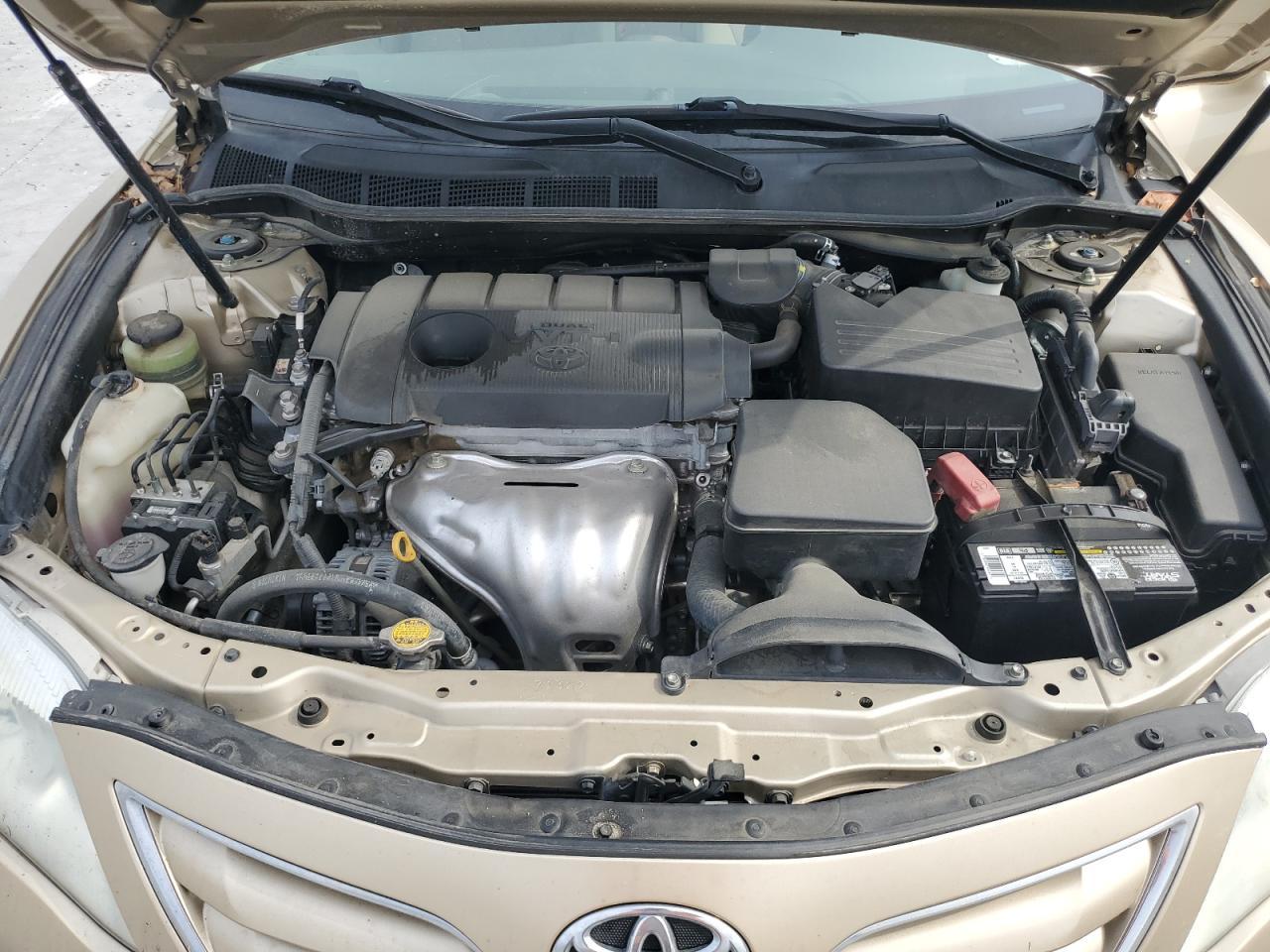 2011 TOYOTA CAMRY