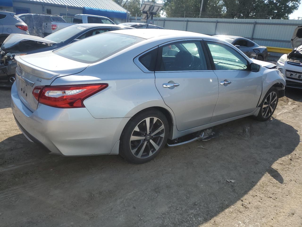 2016 NISSAN ALTIMA