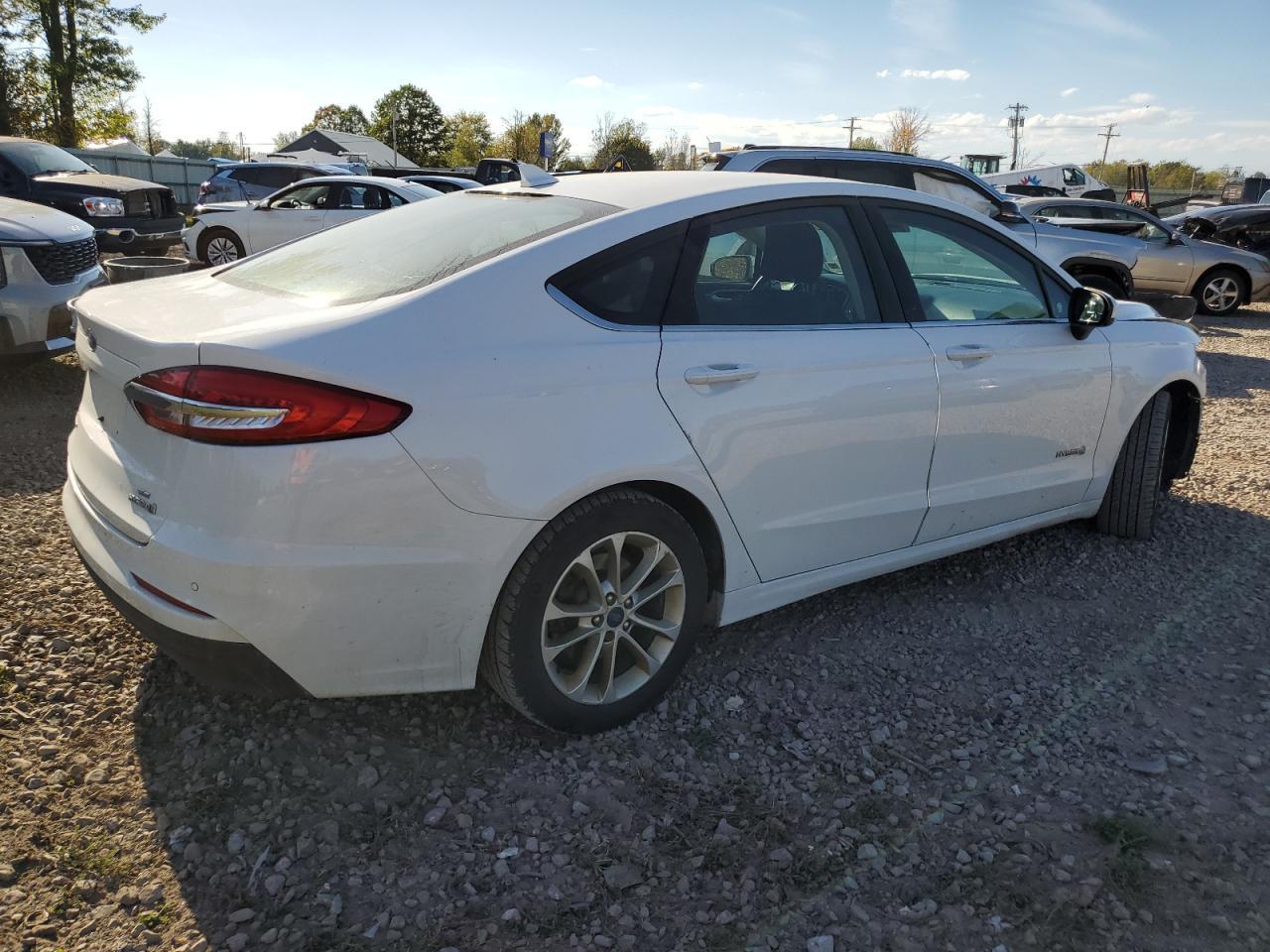 2019 FORD FUSION