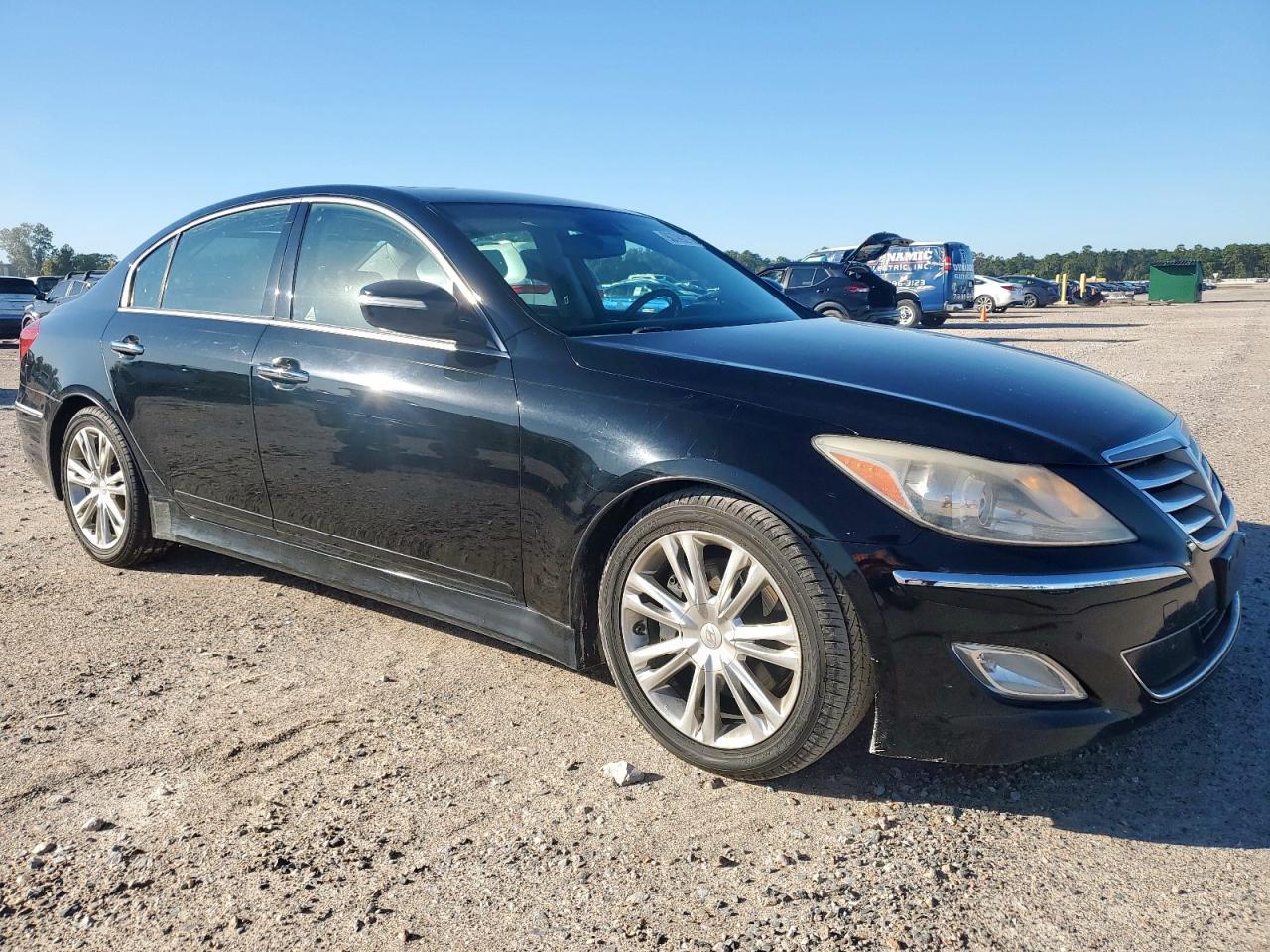2014 HYUNDAI GENESIS