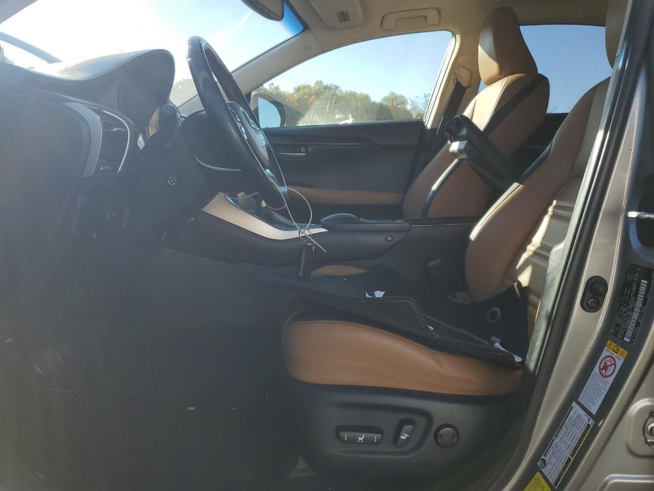 2015 LEXUS NX 200T