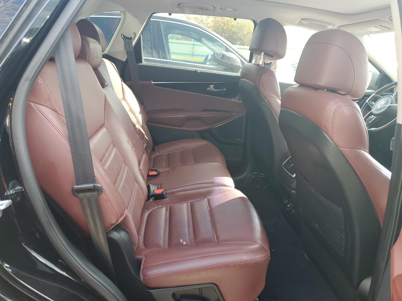 2017 KIA SORENTO