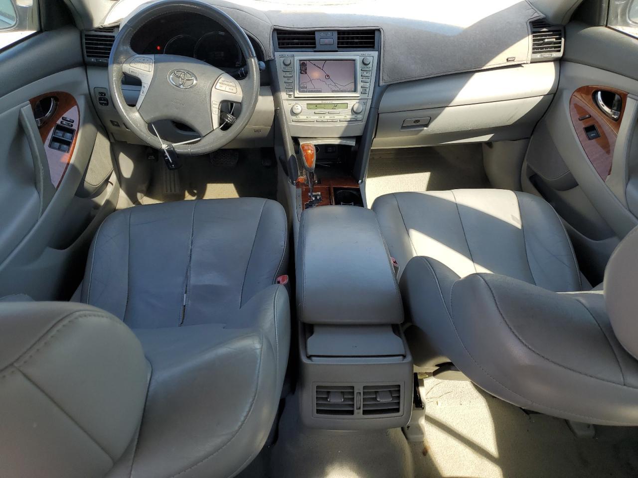 2011 TOYOTA CAMRY