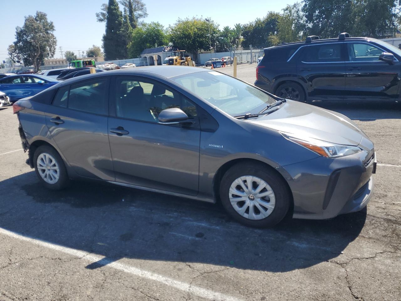 2019 TOYOTA PRIUS