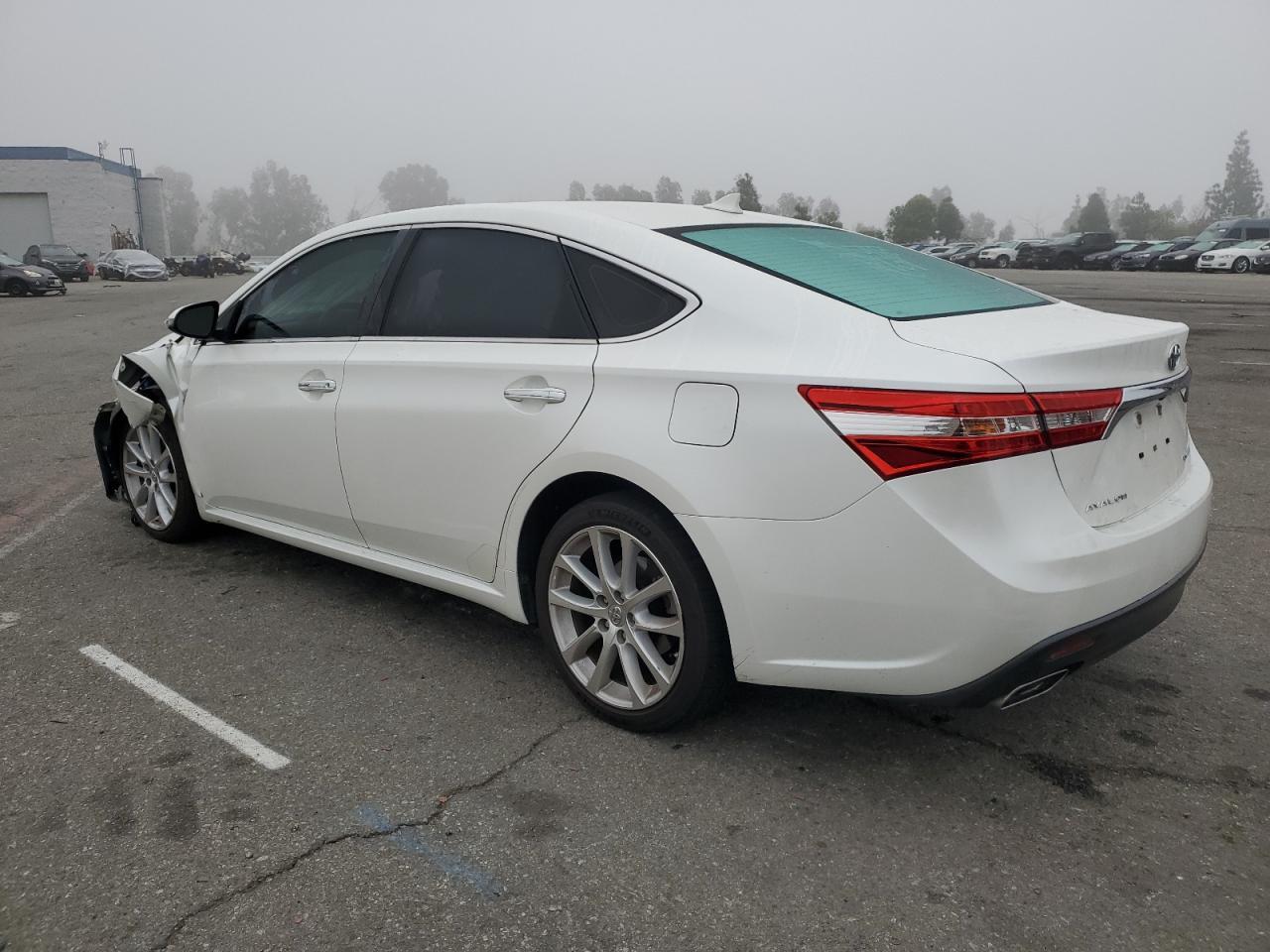 2013 TOYOTA Avalon