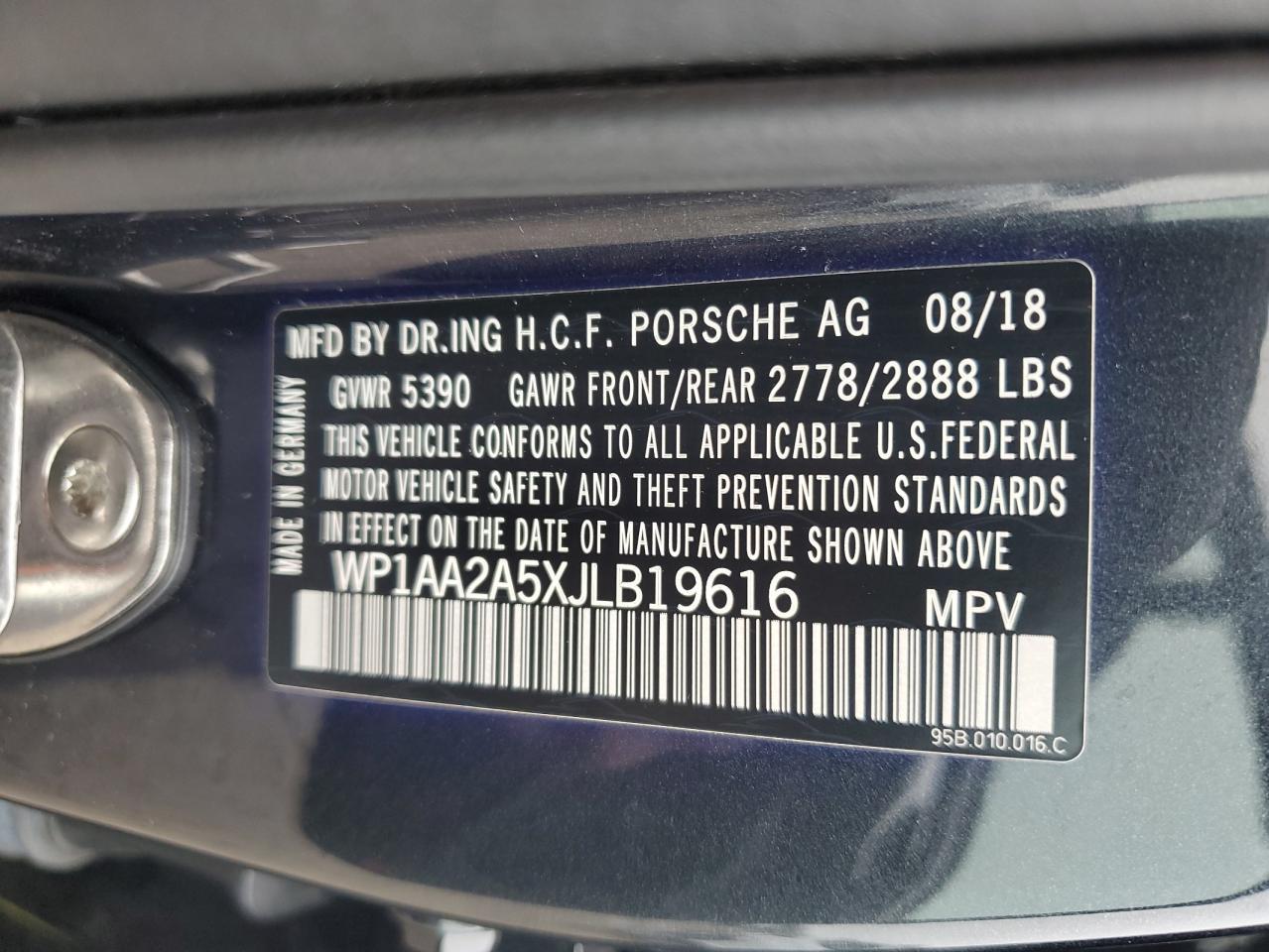 2018 PORSCHE Macan