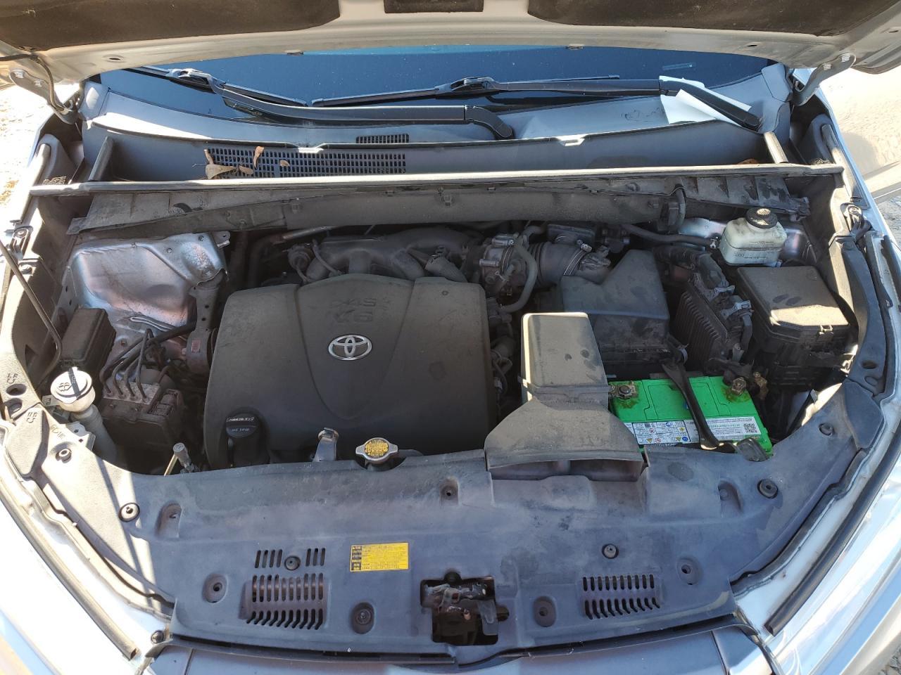 2017 TOYOTA HIGHLANDER