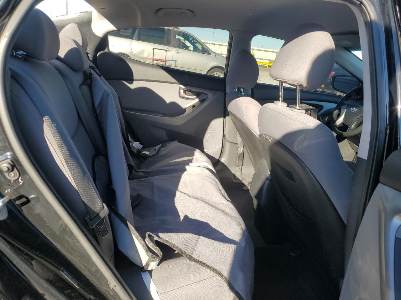 2016 HYUNDAI ELANTRA