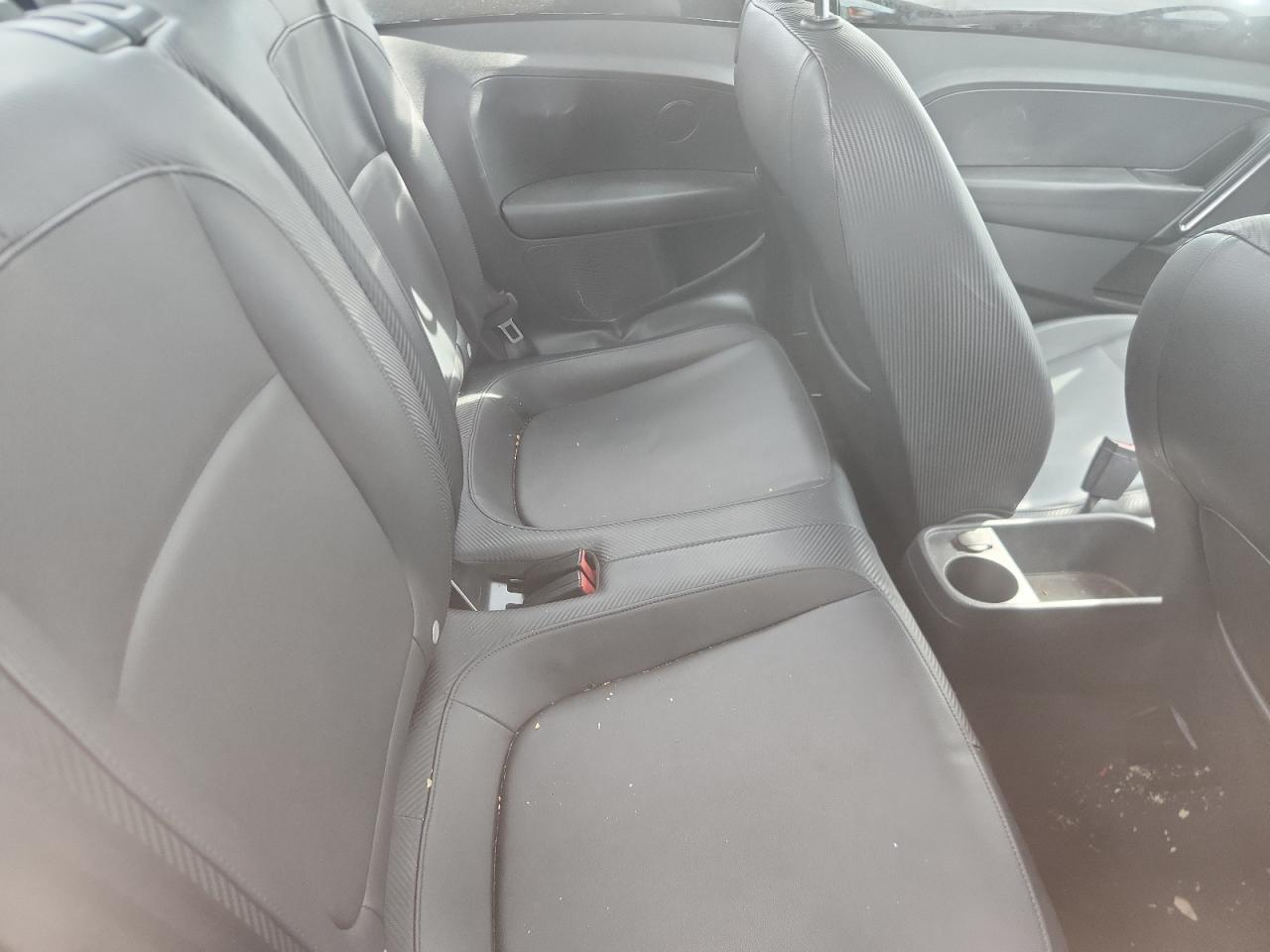 2012 VOLKSWAGEN Beetle