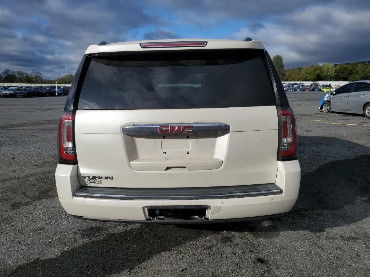 2015 GMC Yukon