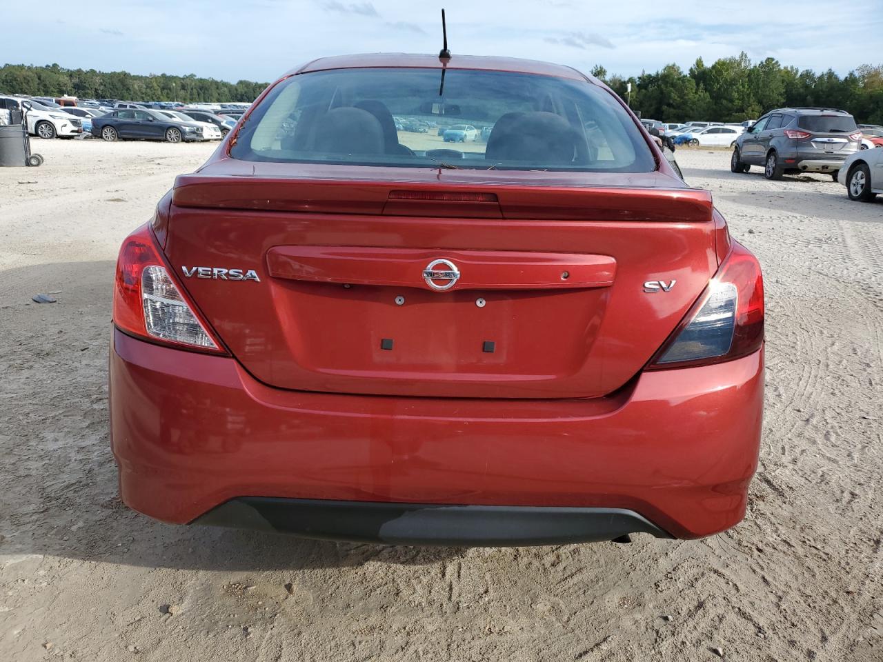 2019 NISSAN VERSA
