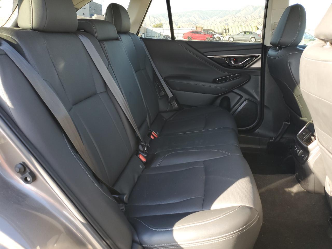 2022 SUBARU Outback