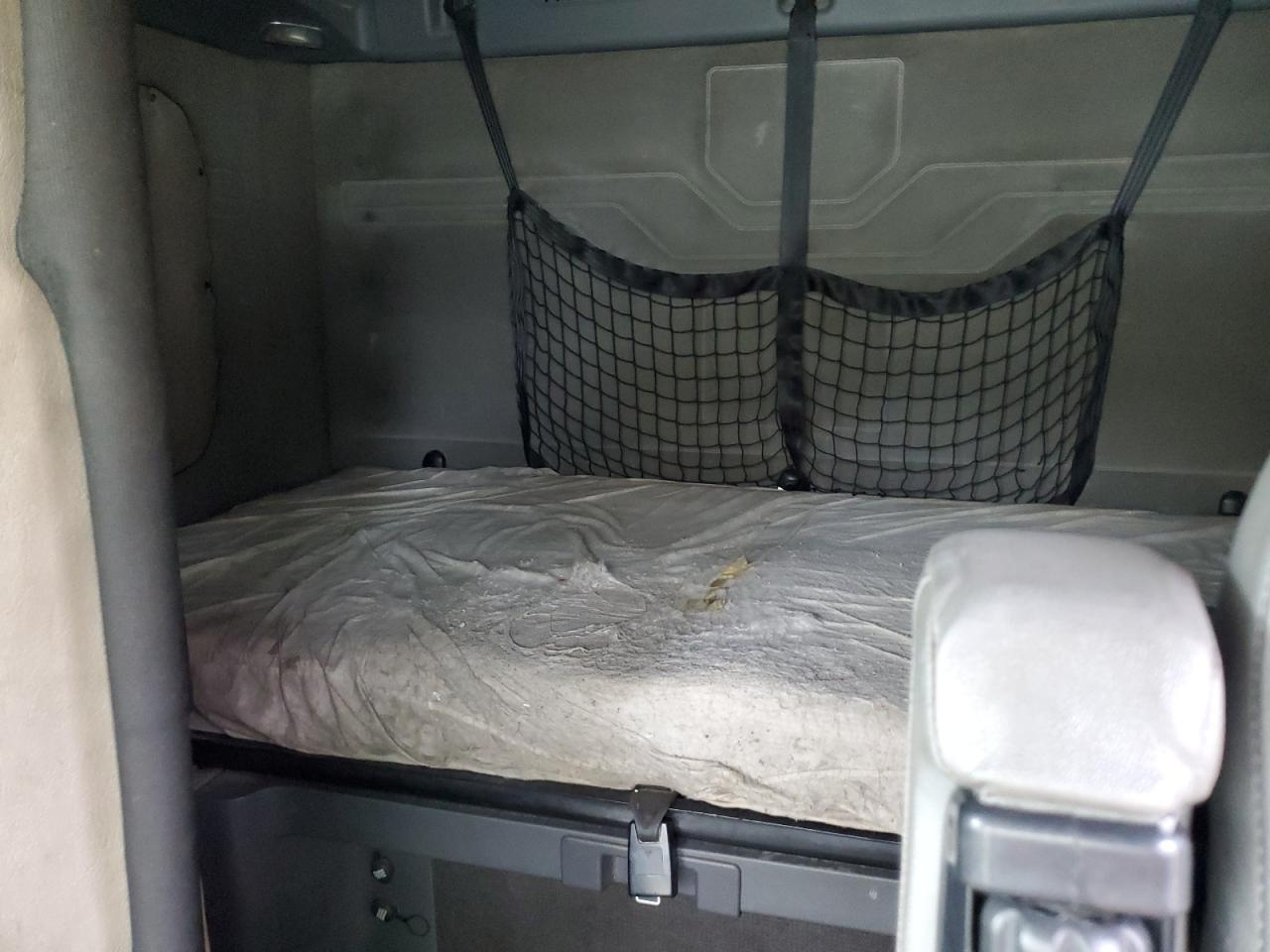2014 FREIGHTLINER CASCADIA