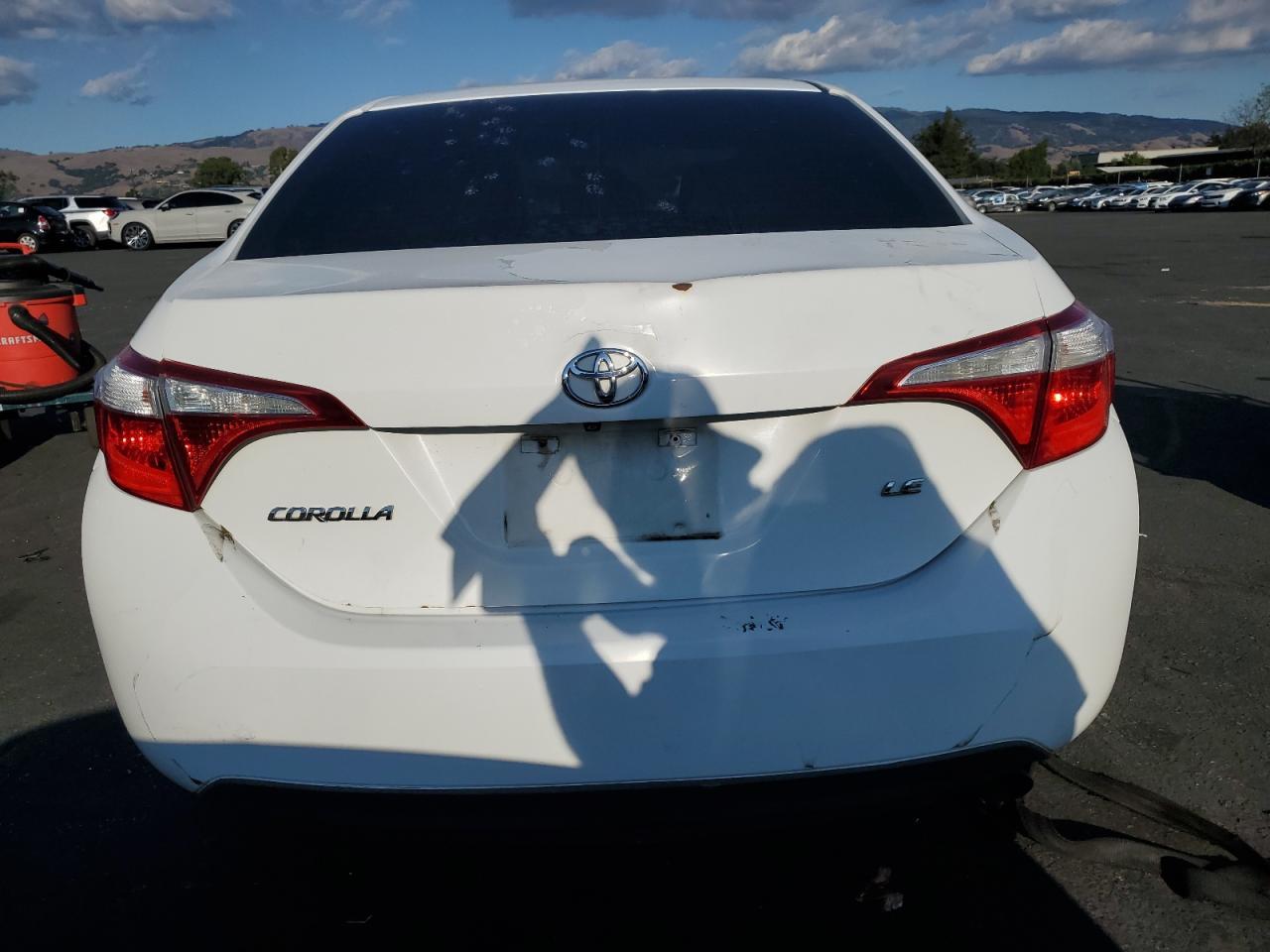 2015 TOYOTA COROLLA