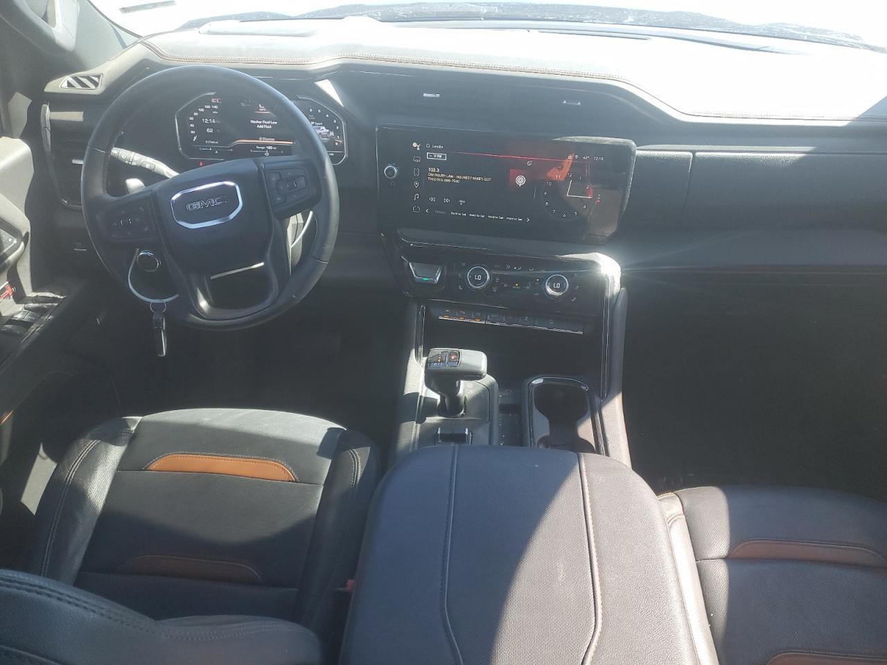 2024 GMC Sierra