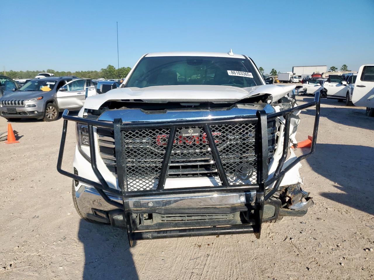 2024 GMC Sierra