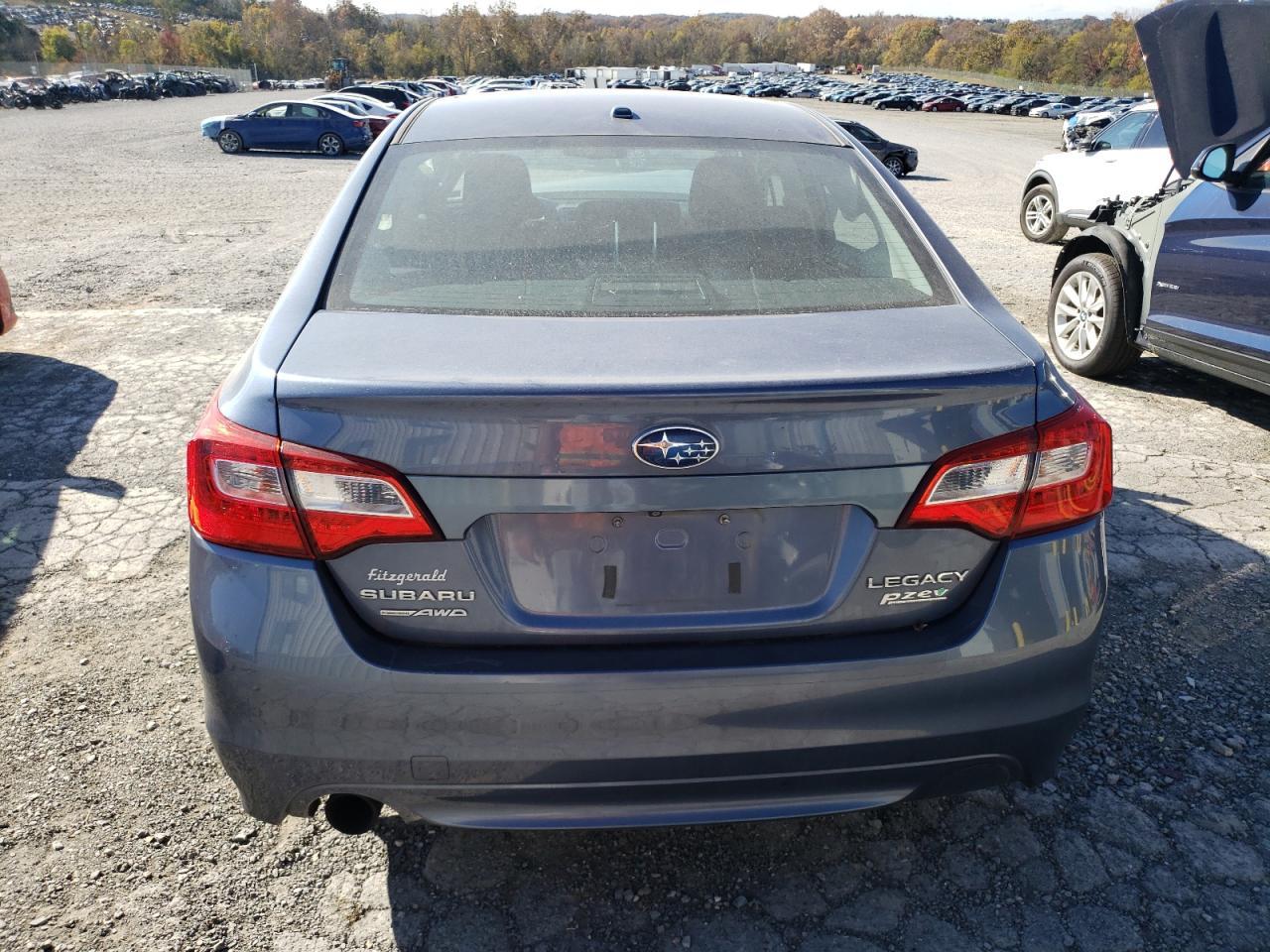 2015 SUBARU Legacy
