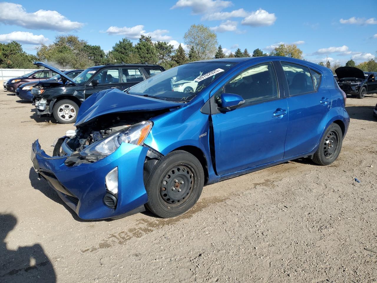 2015 TOYOTA Prius c